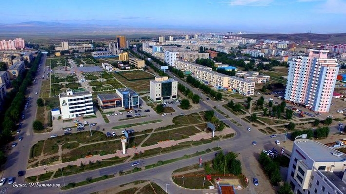 Дарханыхан архичидтайгаа тэмцэж байна